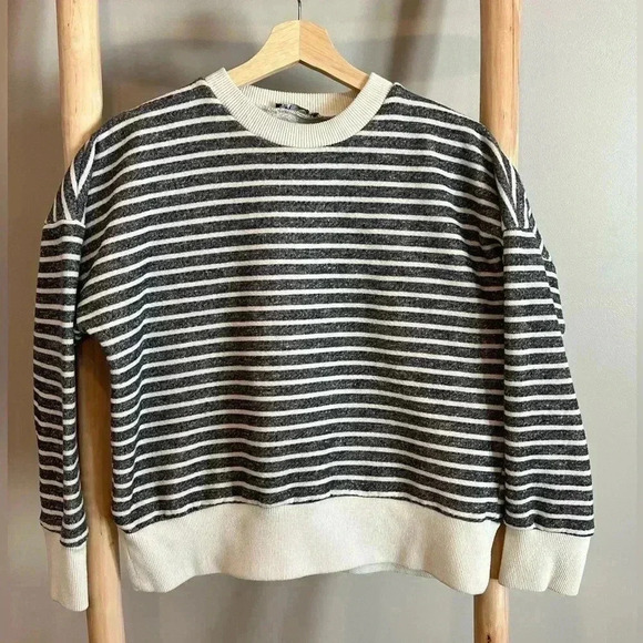 Zara Medium Blue and Soft White Striped classic crewneck pullover Sweatshirt - Picture 1 of 9